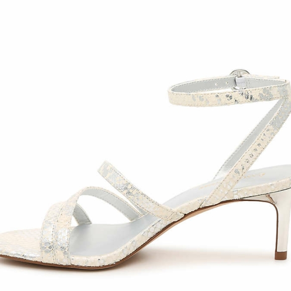 Sandals - Picture 4 of 7